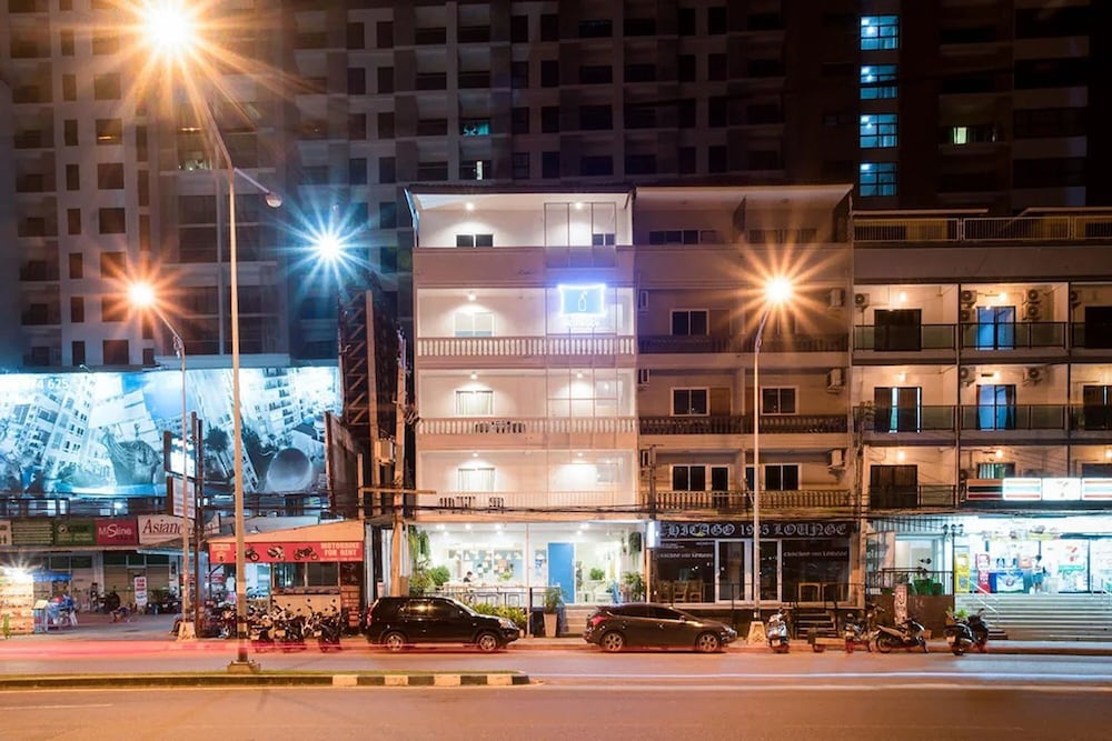 ME U Hostel Pattaya 3/65