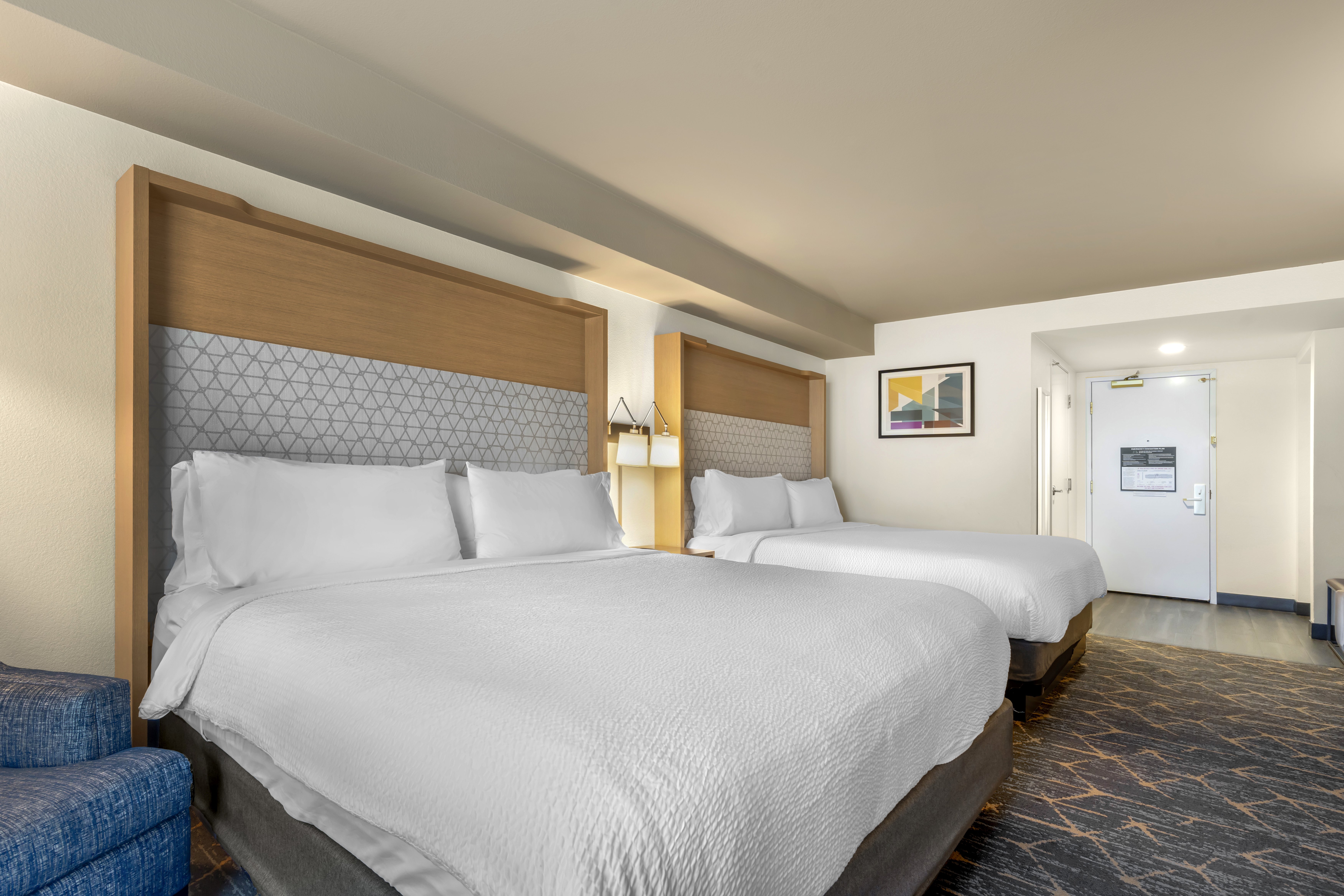 Holiday Inn Hotel Suites Oakland Airport 24/77