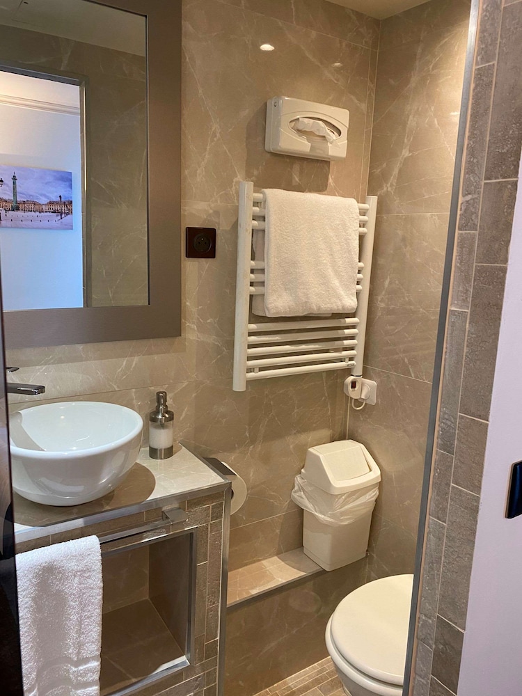 Hotel Louvre Sainte Anne 22/62
