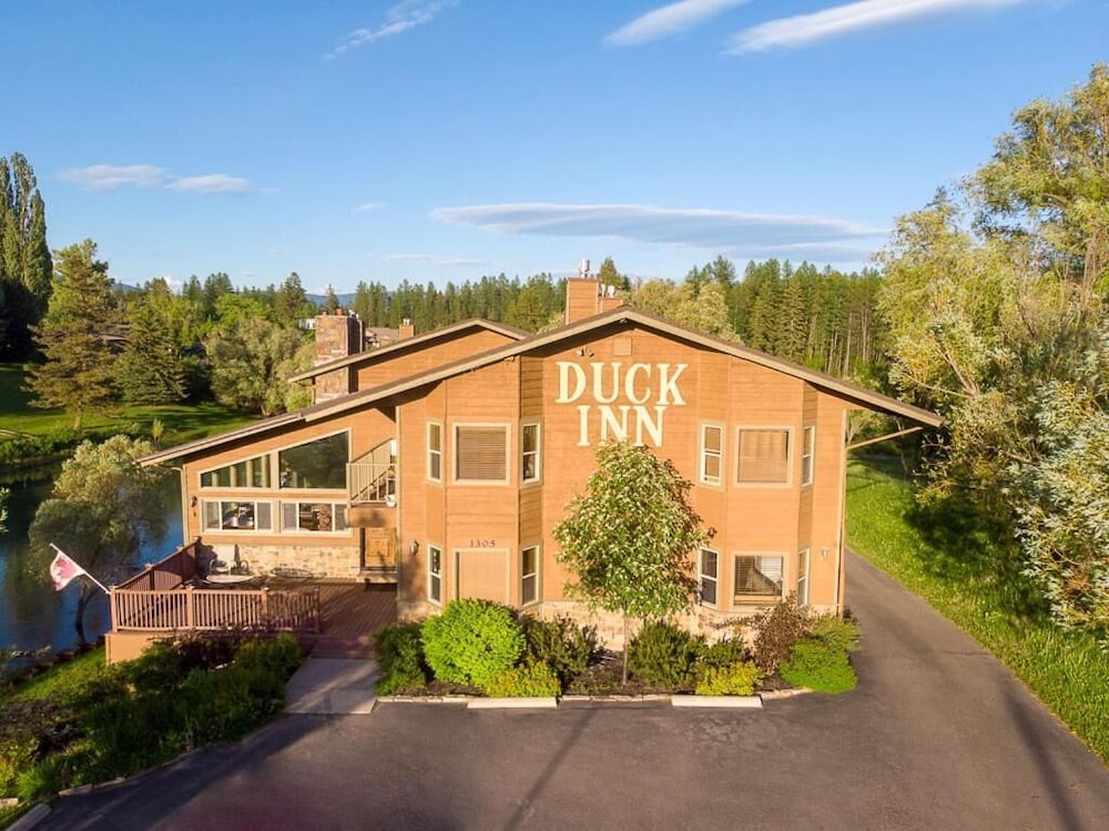 Duck Inn Lodge 2/49