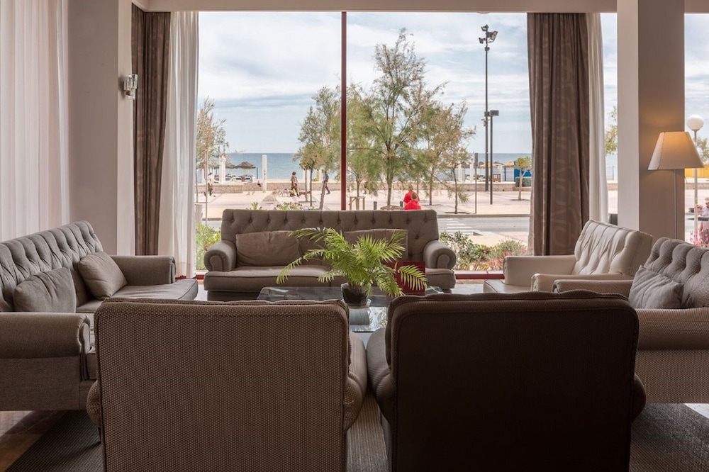 Hotel Angela 44/69