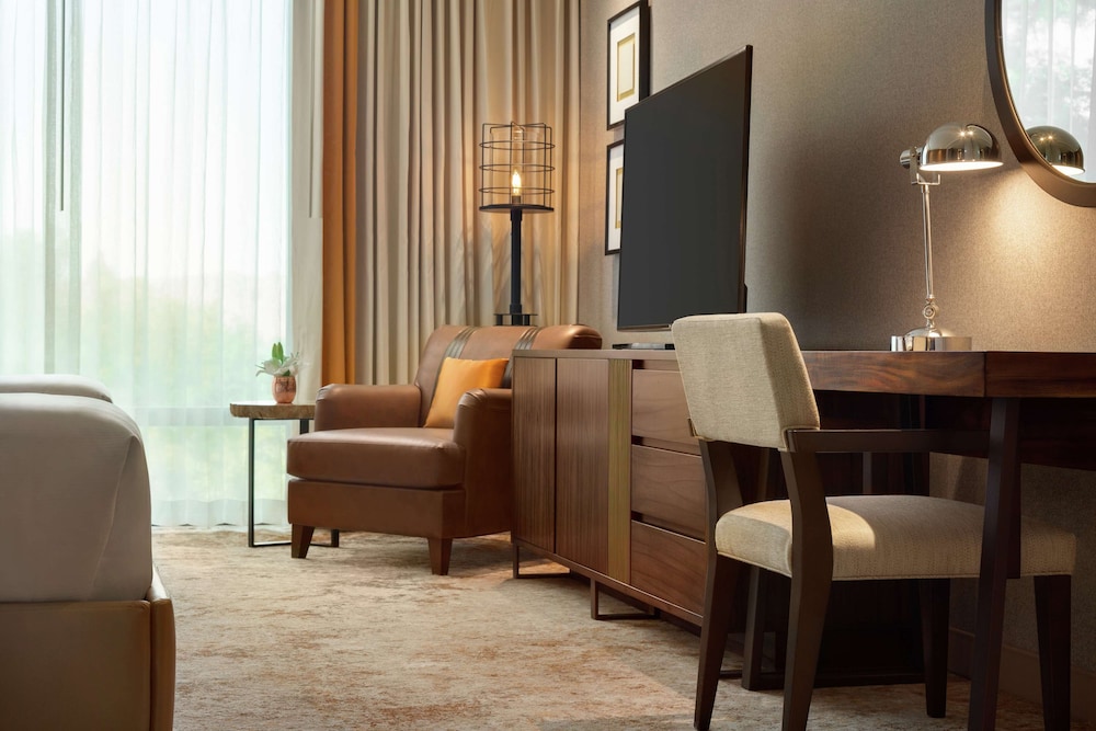 Hoodoo Moab, Curio Collection by Hilton 39/48