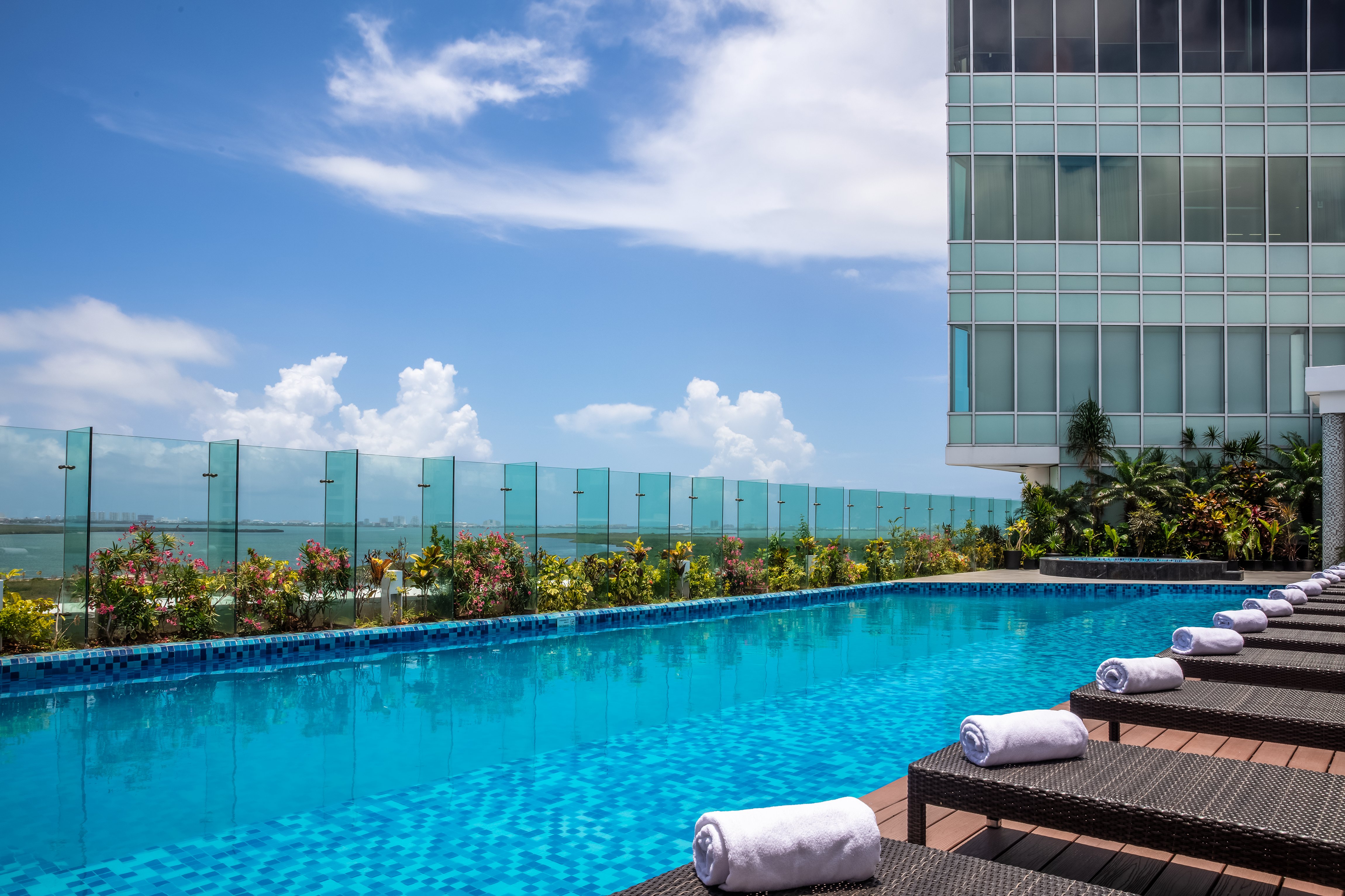 Fiesta Inn Cancun Las Americas 31/34