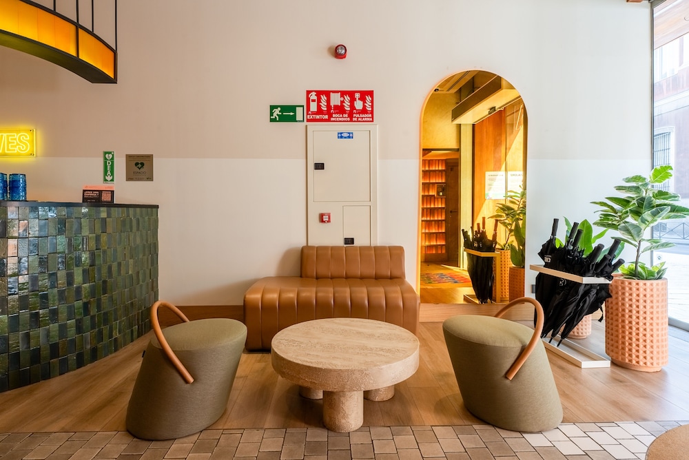 Akeah Hotel Gran Via - Adults Only 37/50