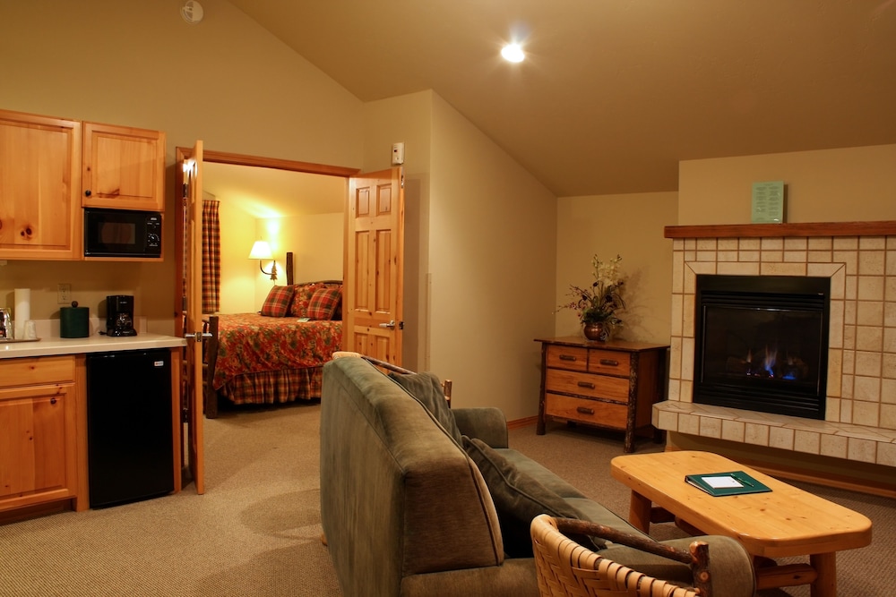 Mountain Lake Lodge 42/68