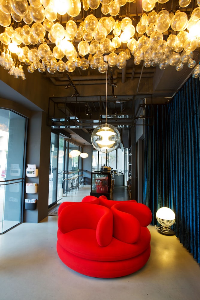 LUMI HOTEL 55/72