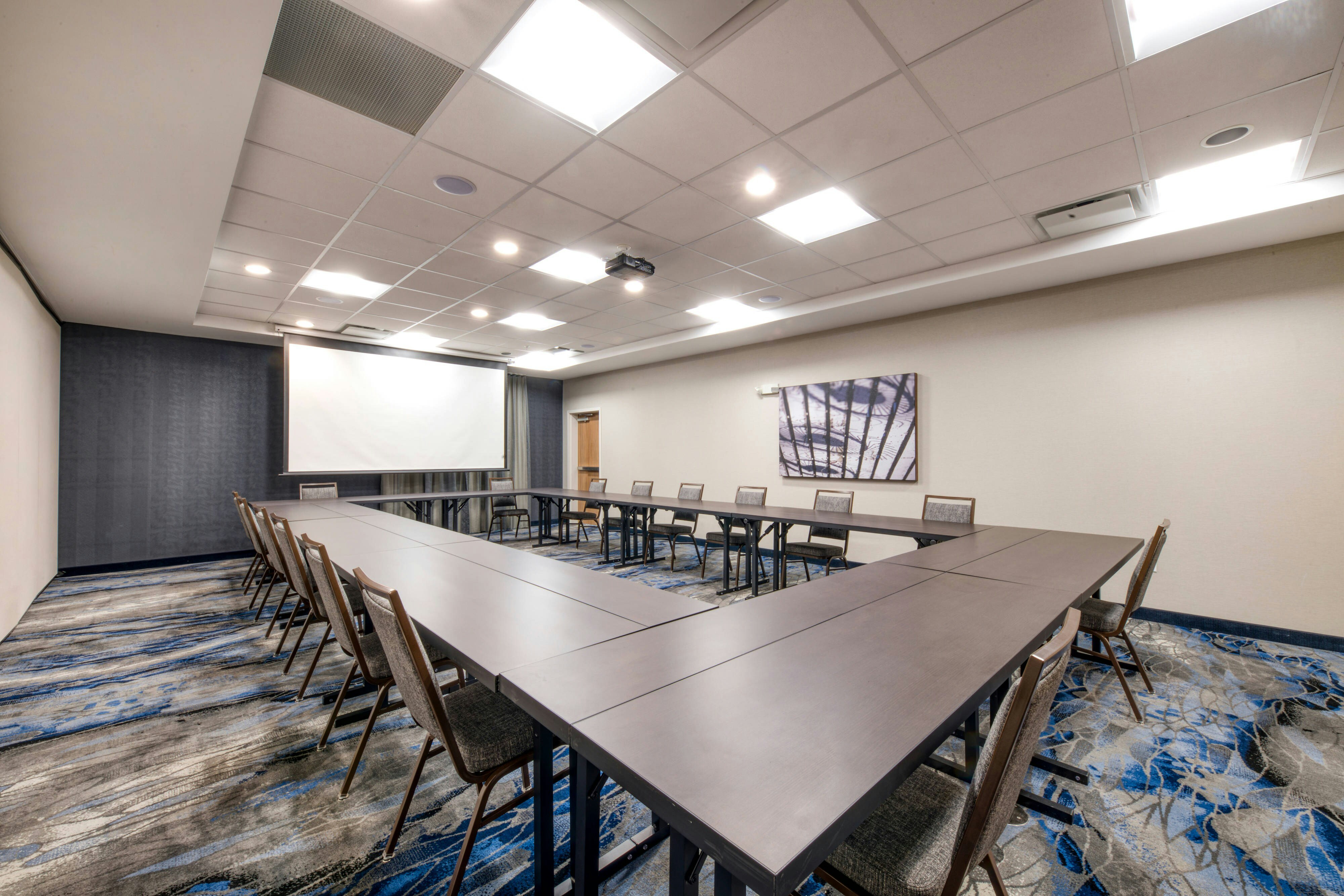 Fairfield Inn & Suites by Marriott Charlotte Belmont 14/15