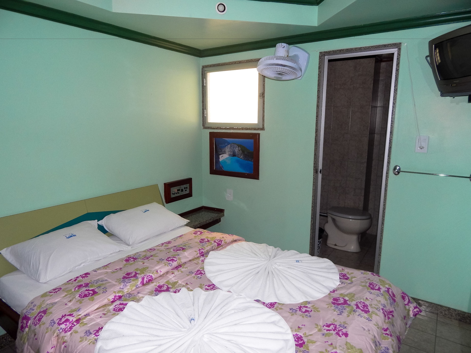 ROOM, DOUBLE BED, WITH EXTRA BED, WITH FAN