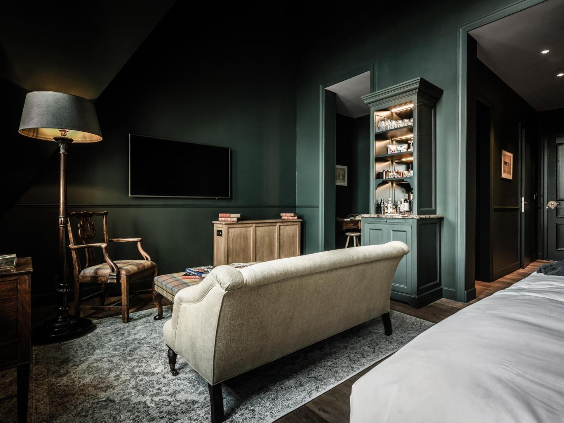 1 Bedroom, Suite