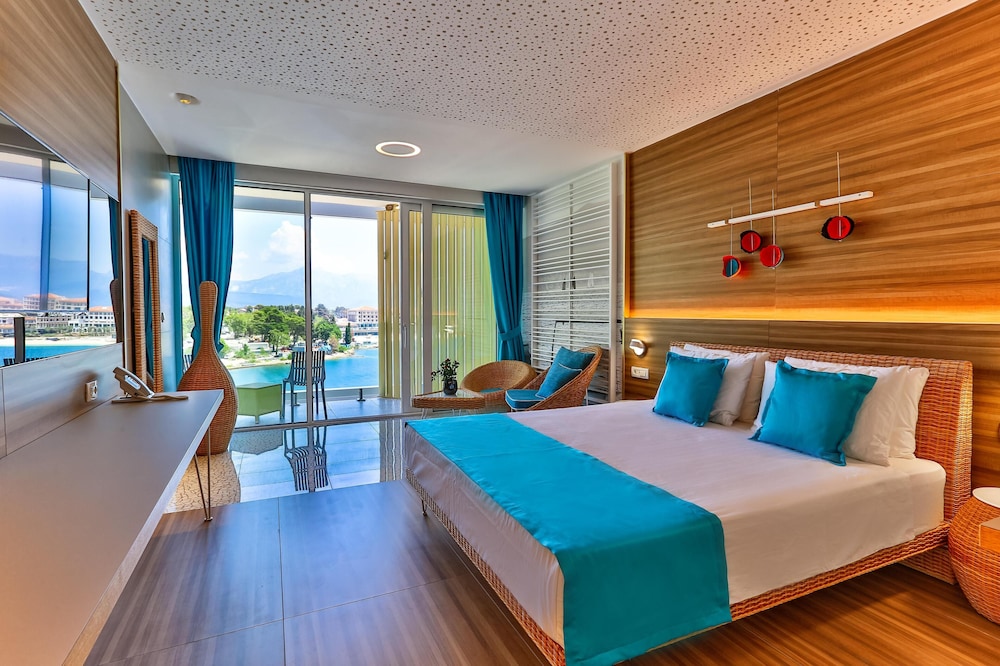 Carine Hotel Kumbor 9/50
