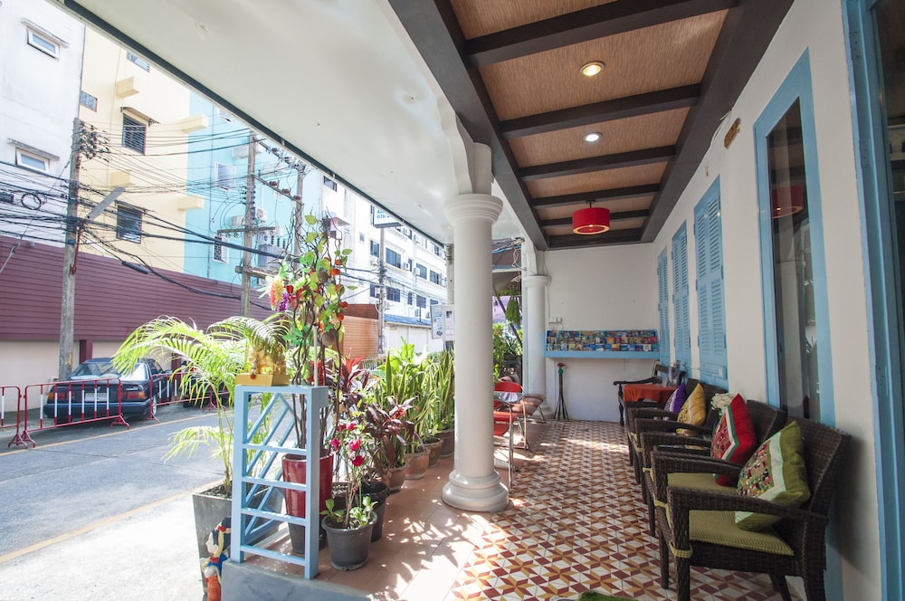 Patong Sino House 62/70