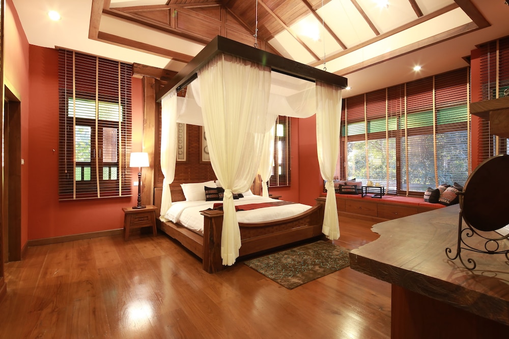 Vanilla Hill (Hill Lodge) 10/50