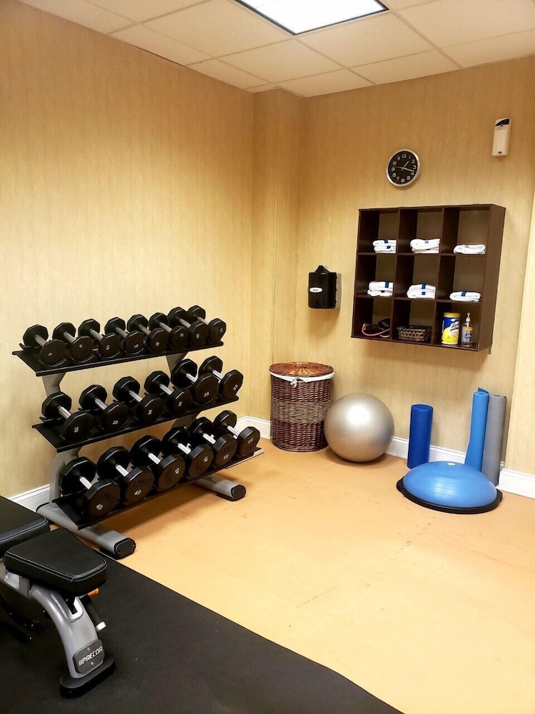 Holiday Inn Express Bluffton At Hilton Head Area 48/80