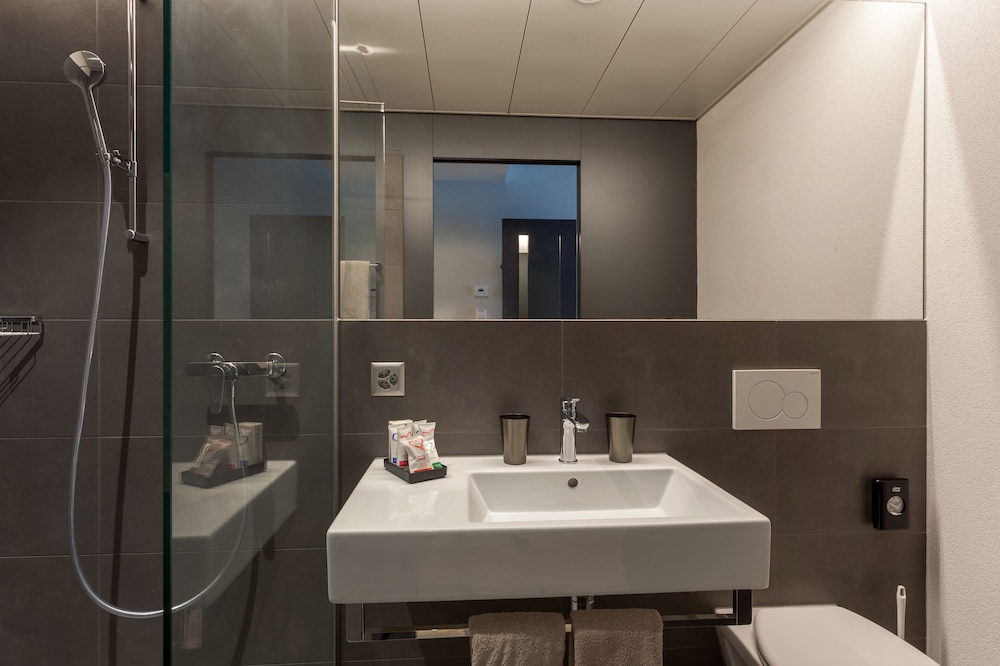 Centurion Swiss Quality Towerhotel 42/43