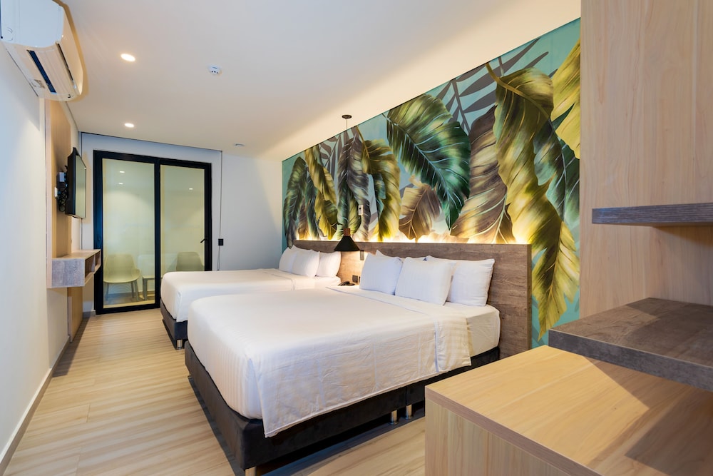 Sea Avenue Hotel 16/47