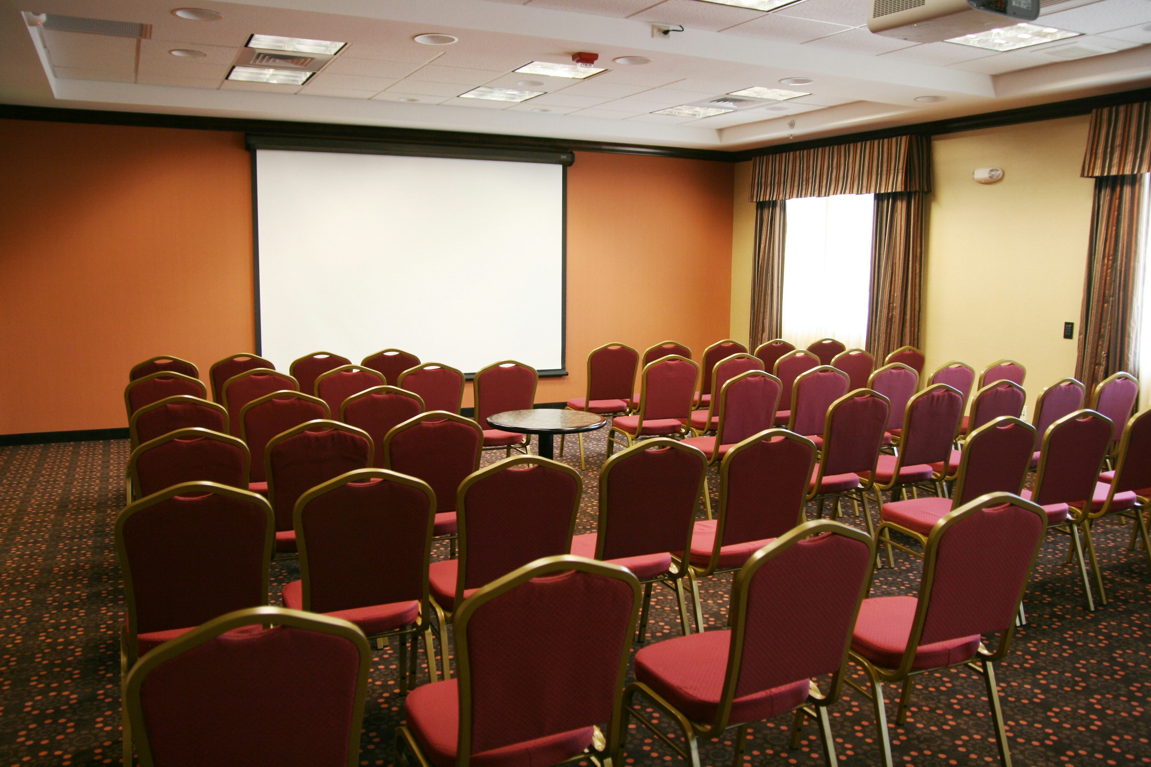 Hampton Inn And Suites Folsom 40/50