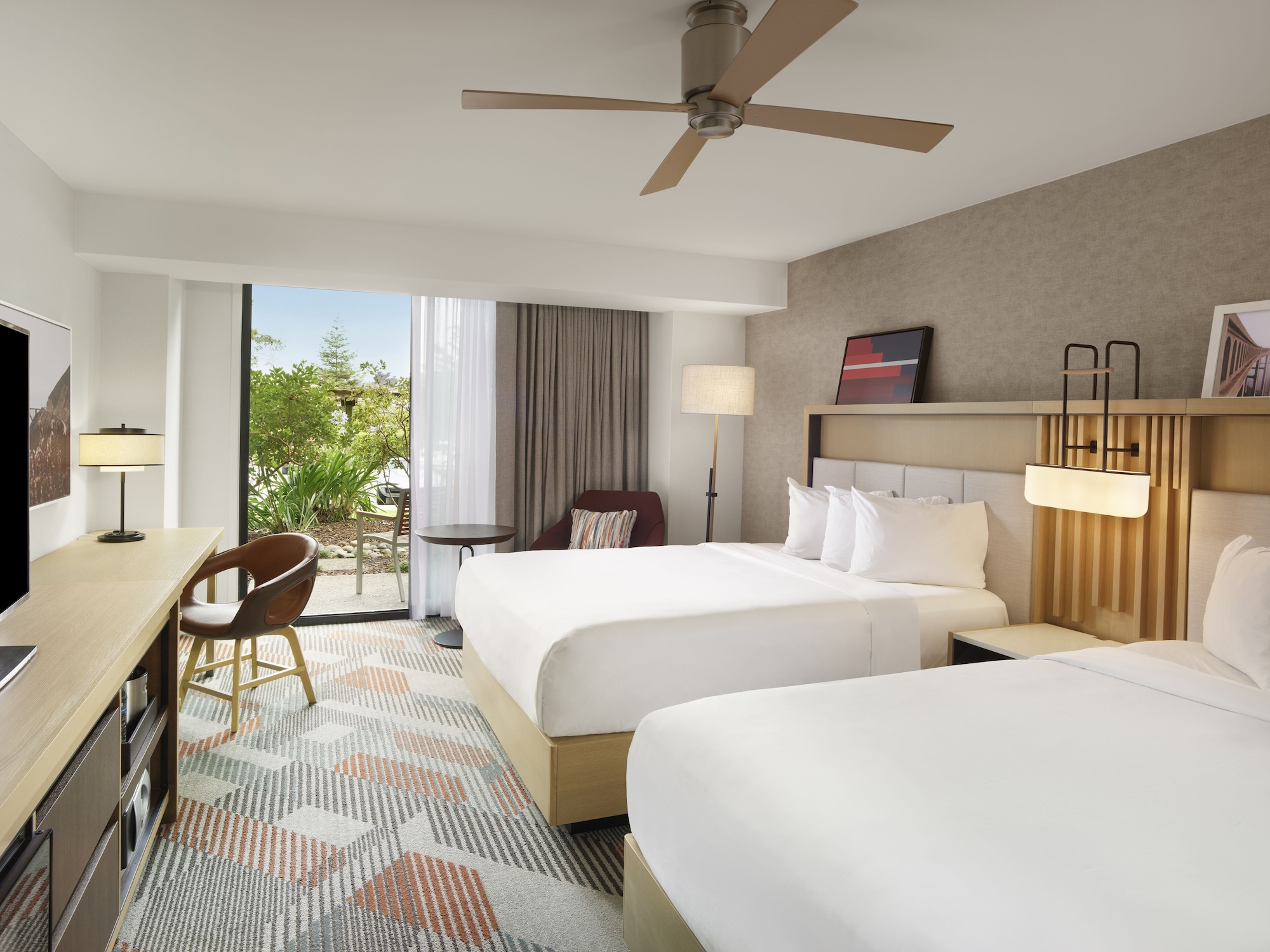 room, 2 queen beds, patio