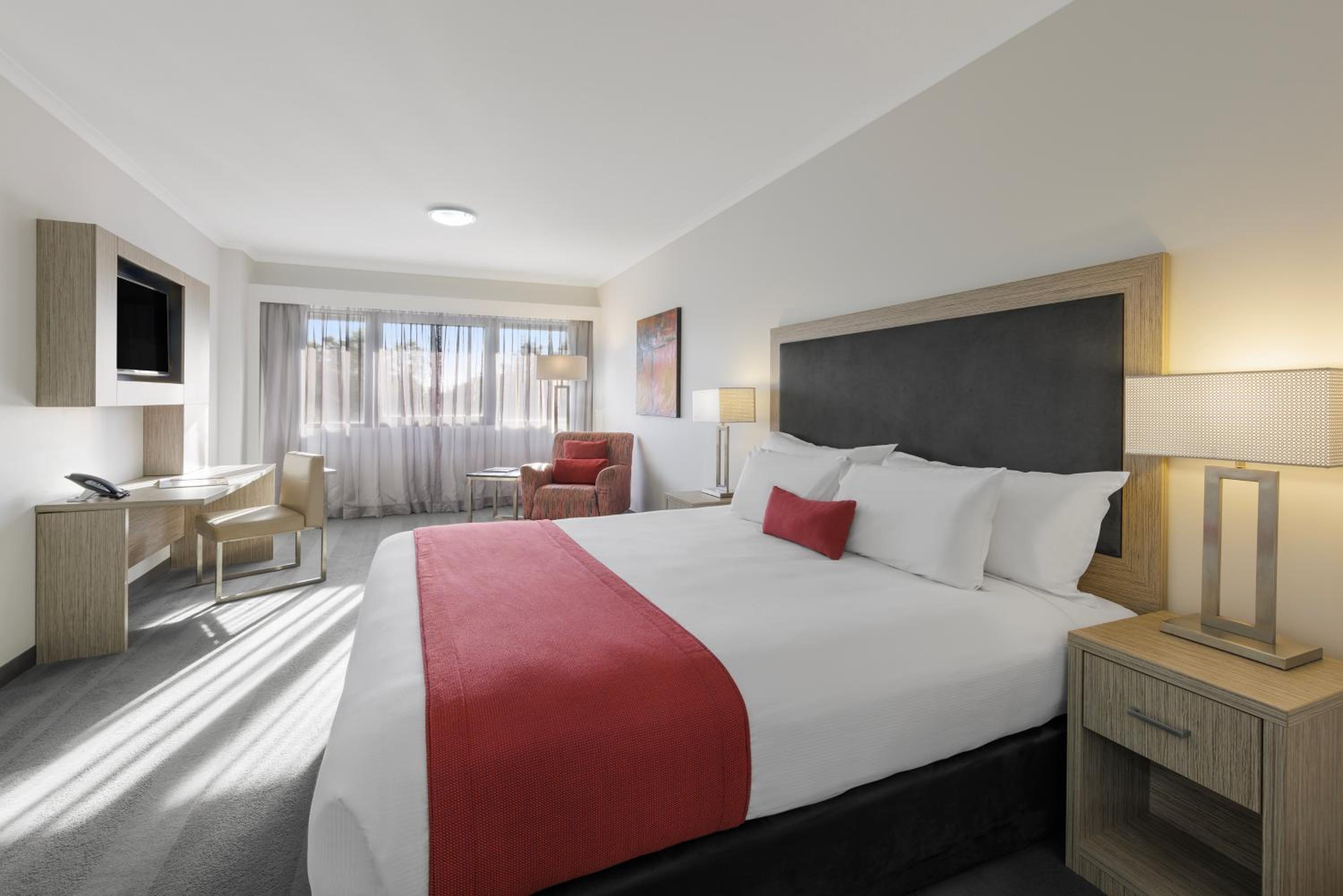 Superior, King Bed