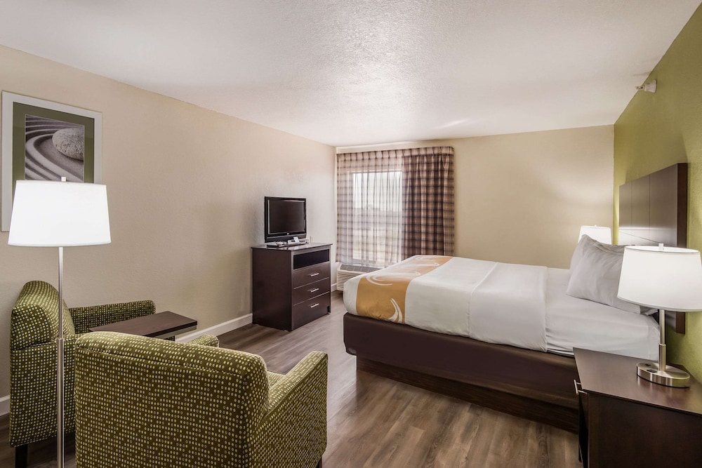 Quality Inn & Suites Quincy - Downtown 15/45