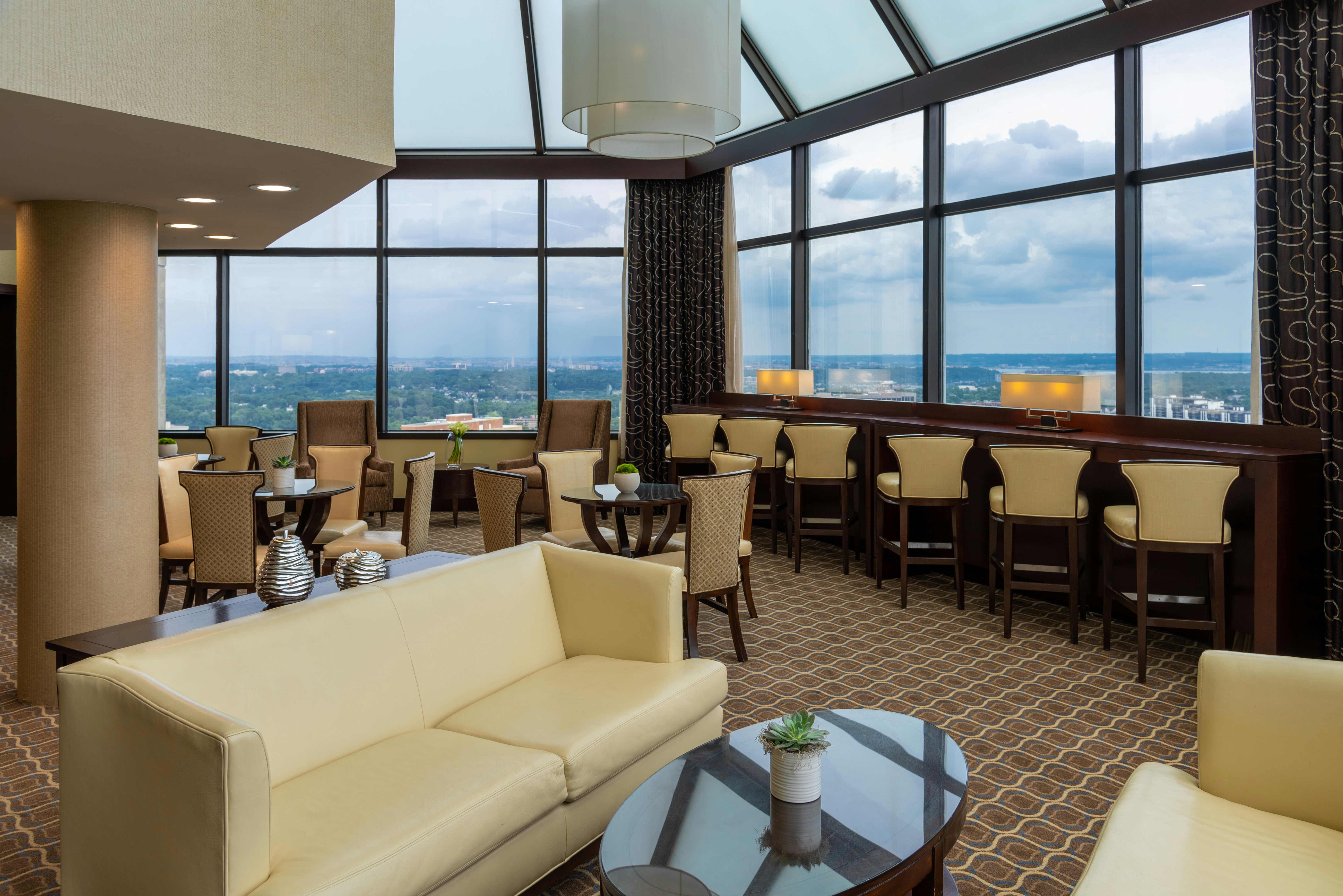 Hilton Alexandria Mark Center 41/68