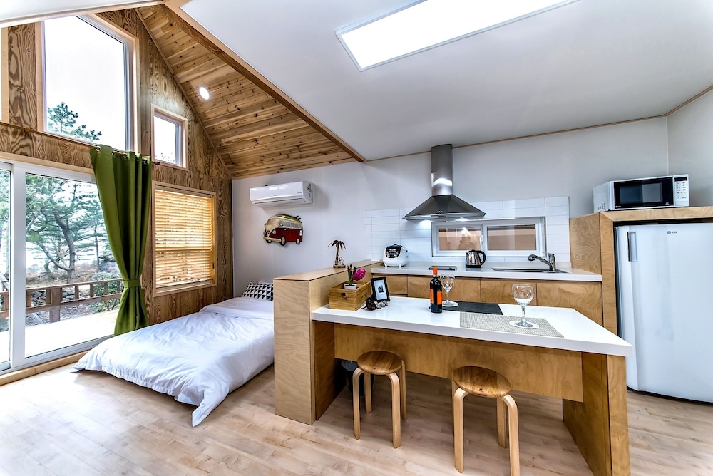 Browncabin Pension 21/50