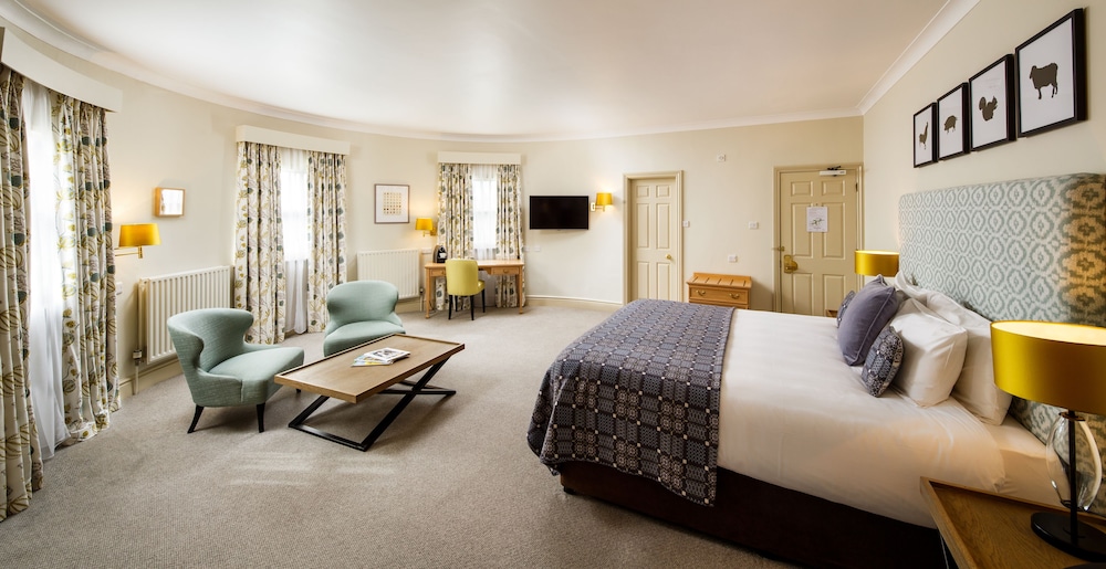 Mercure Gloucester Bowden Hall Hotel 15/70