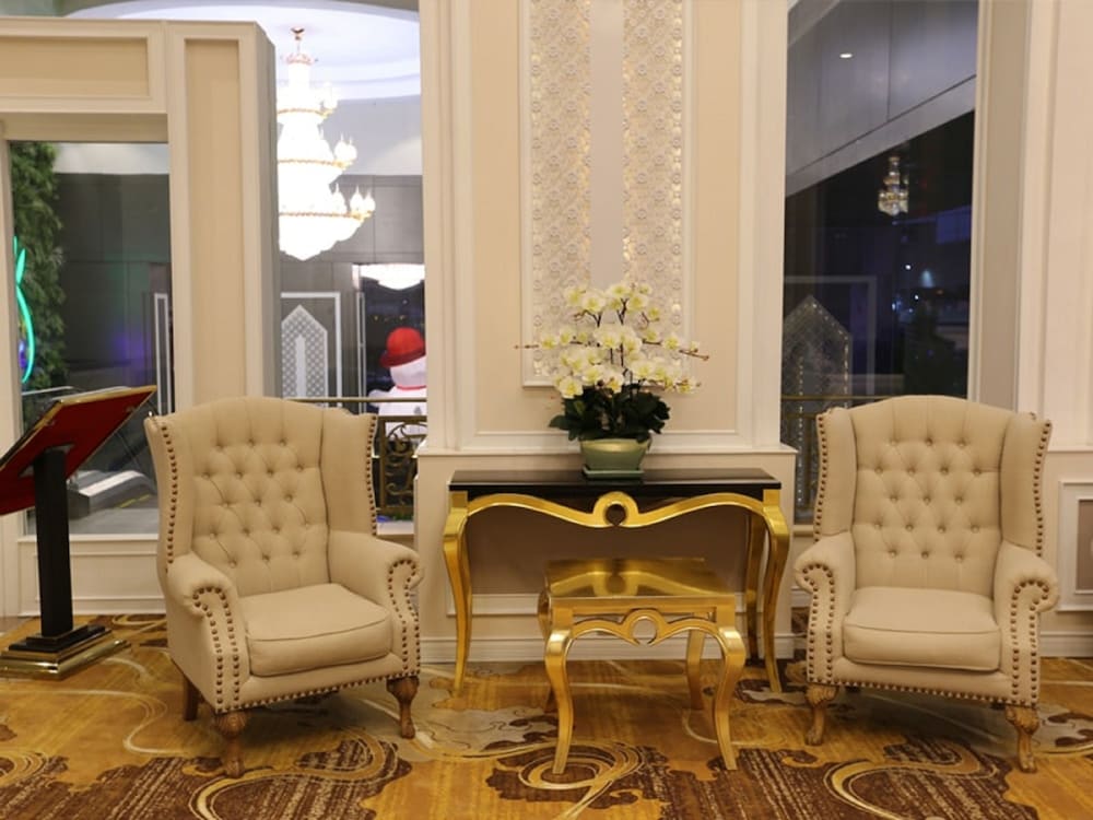 The Bazaar Hotel Bangkok 55/77