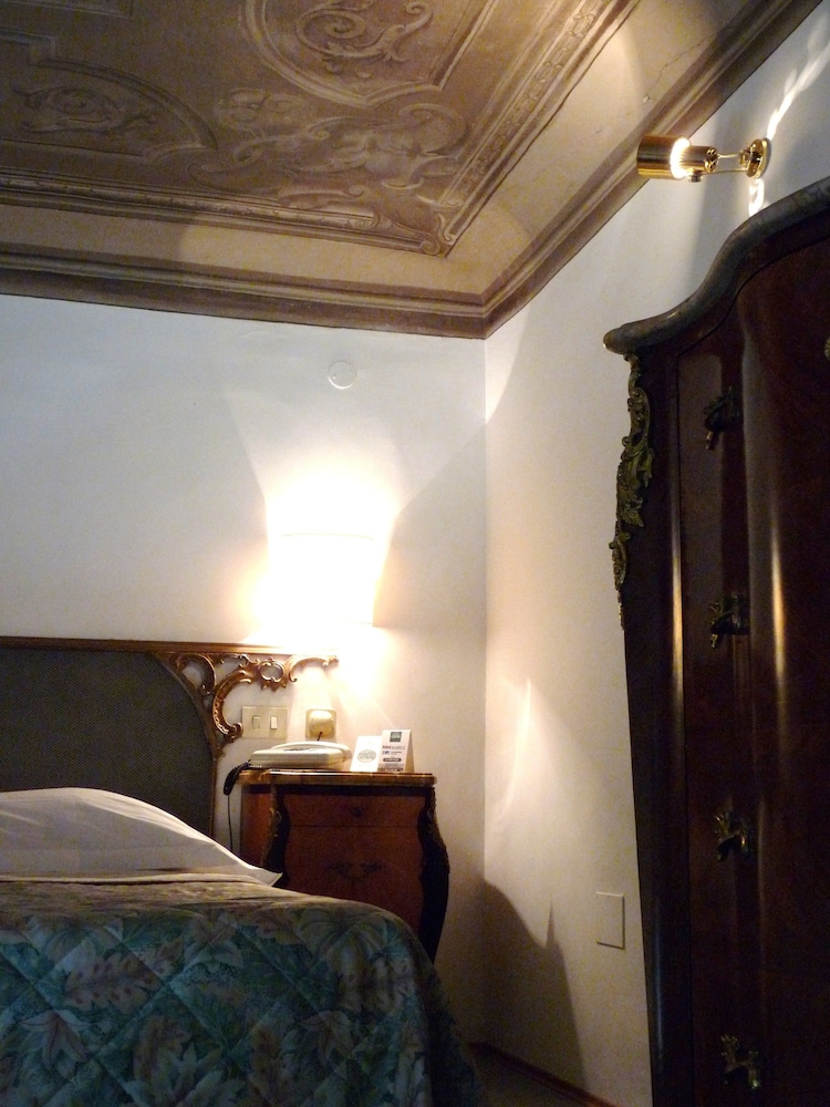 Classic Hotel 21/66