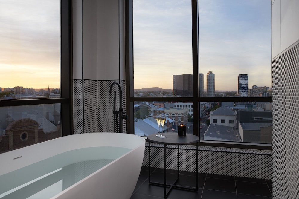Hotel X Brisbane Fortitude Vly Vignette Colllection 33/82