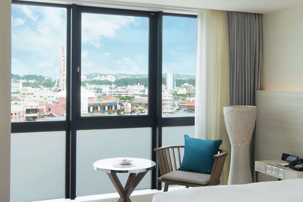 Hilton Okinawa Chatan Resort 28/77