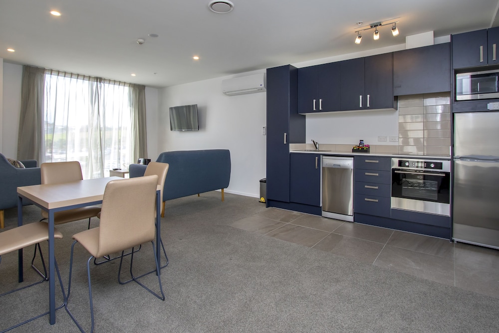 Ramada Suites by Wyndham Albany 5/59