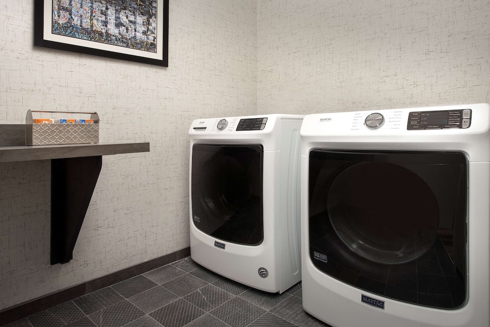 Hampton Inn Boston Logan Airport Chelsea 13/33