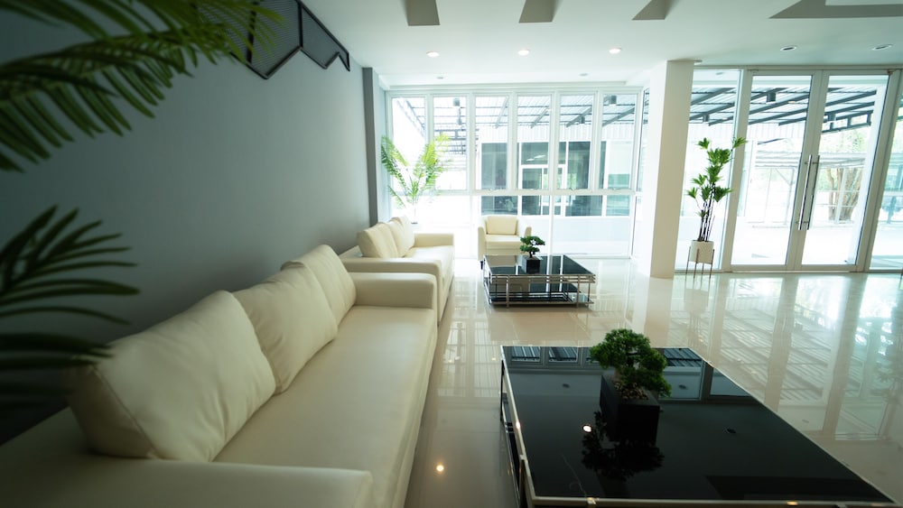 B2 Nakhon Sawan Boutique & Budget Hotel 15/18