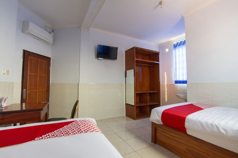 Deluxe, Twin Beds