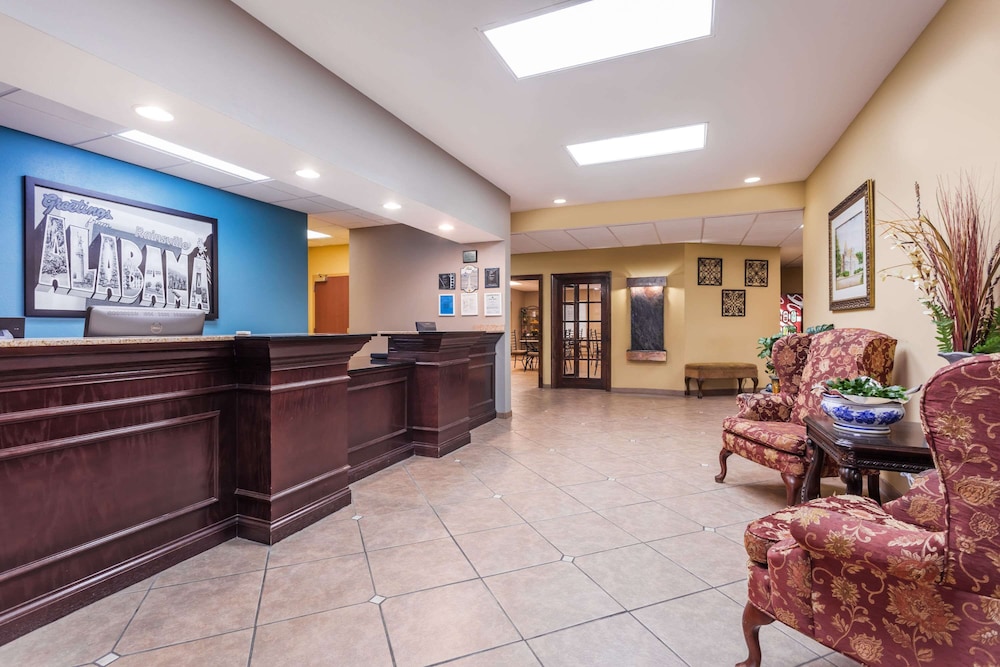 Super 8 by Wyndham Rainsville 2/23