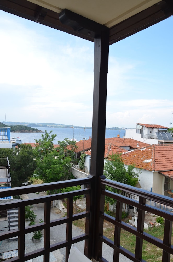 Helianthus Guesthouse 43/50