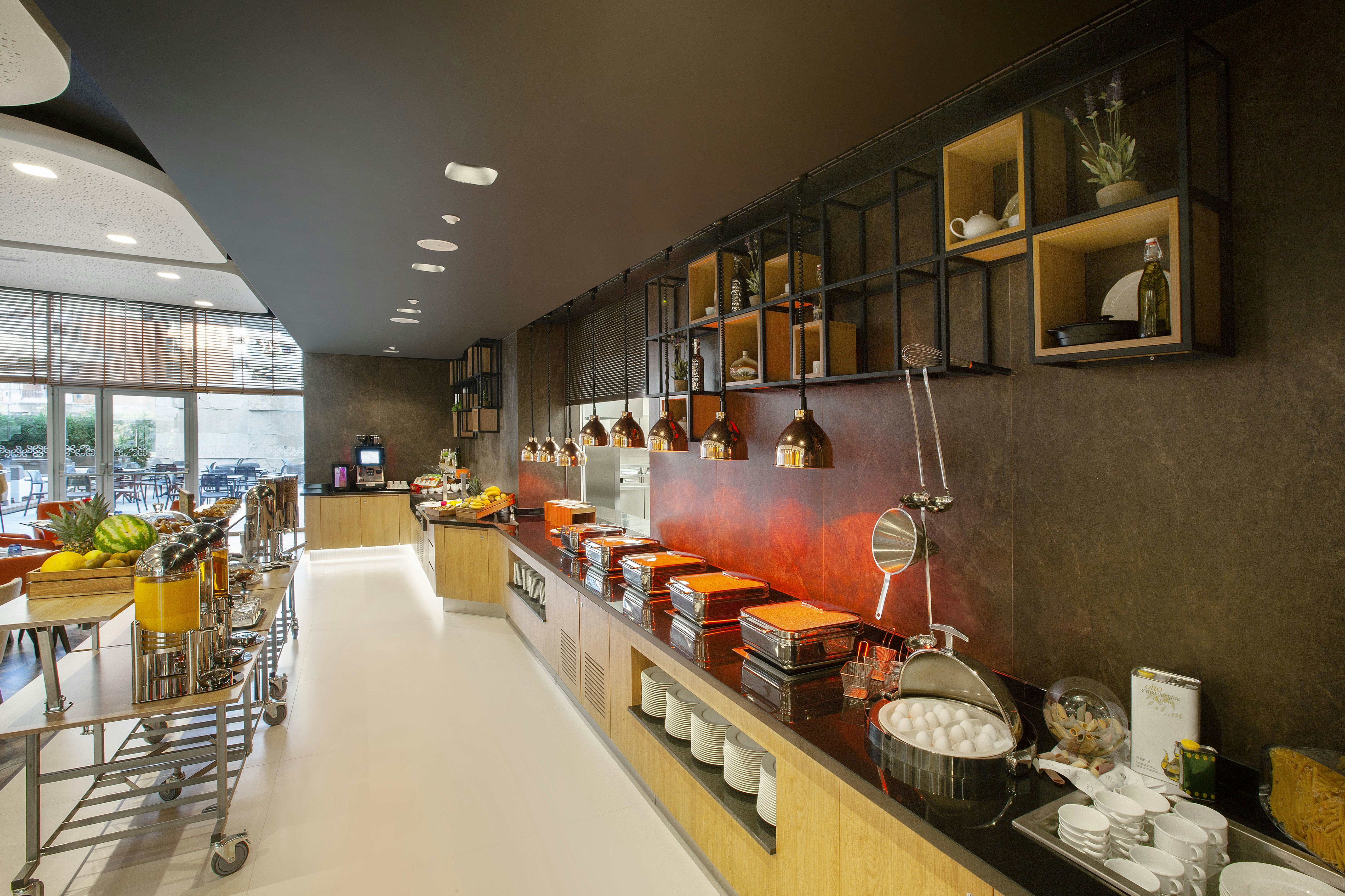 Hilton Garden Inn Tirana 64/81