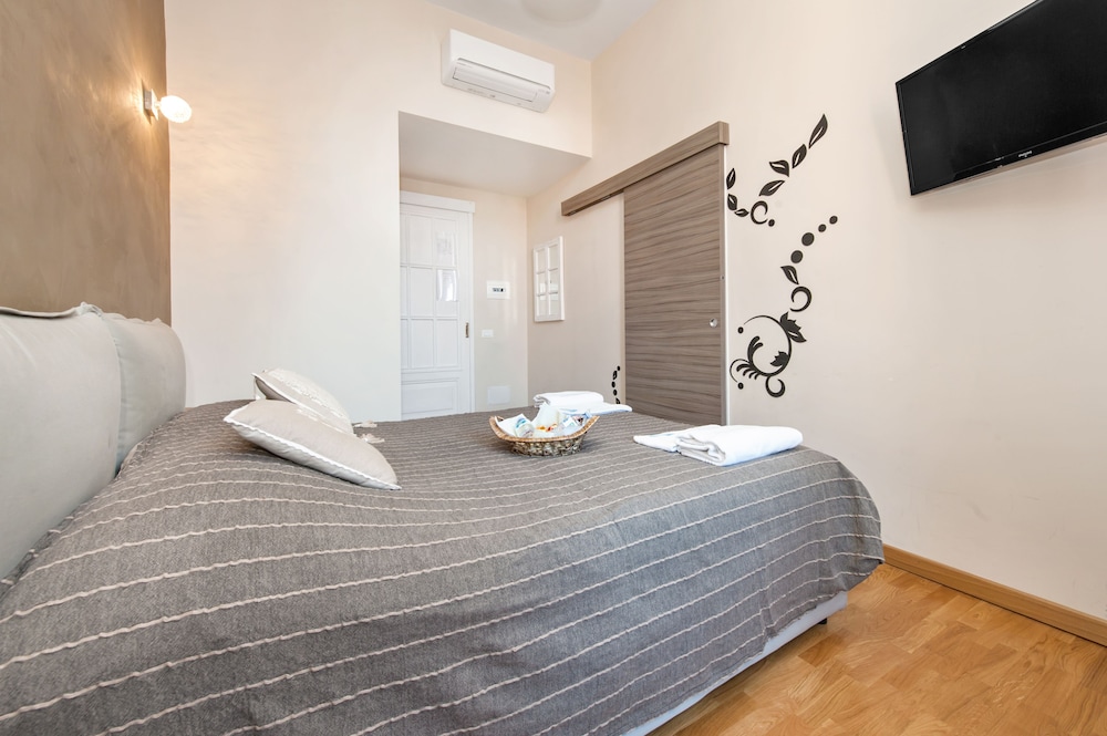 Il Sesto Suites Central 25/50