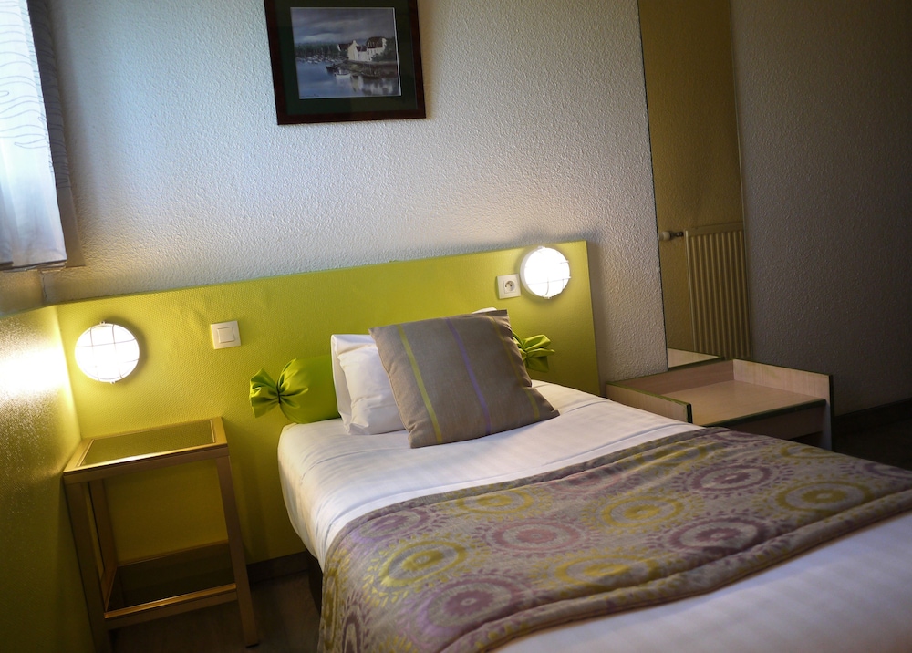 Kyriad Direct Rennes Ouest 24/70