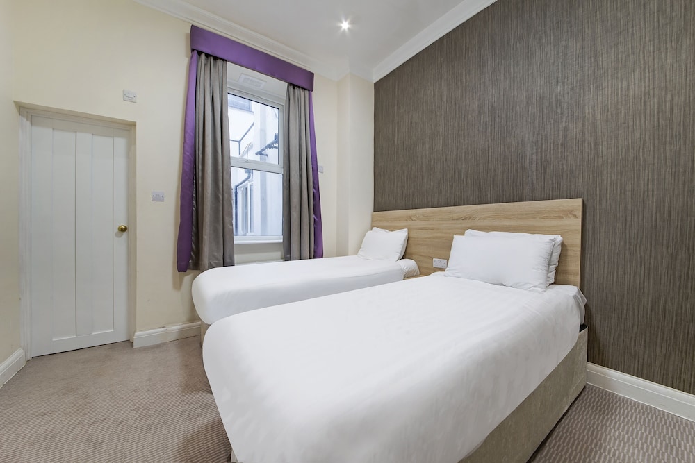 OYO 24 Sussex London Paddington 39/65