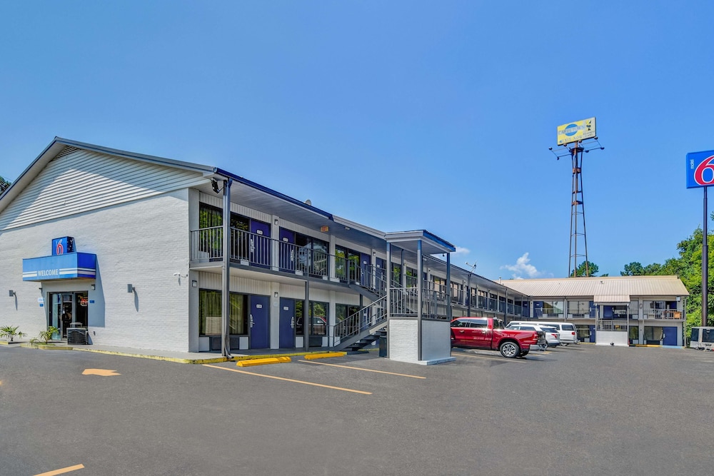 Motel6 Dalton, GA 43/47