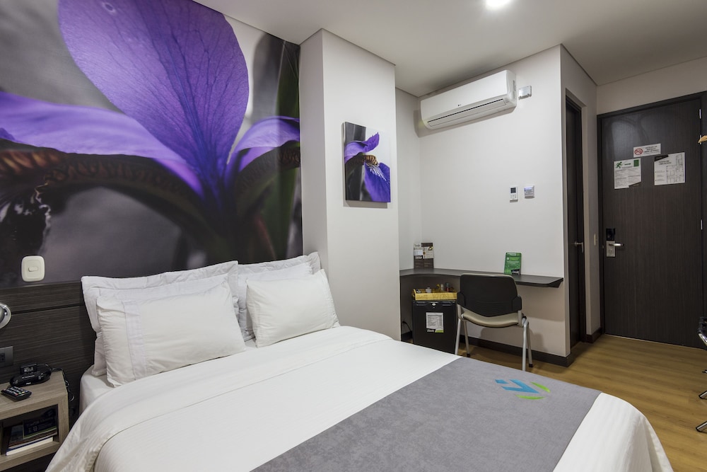 Vivre Hotel 32/60