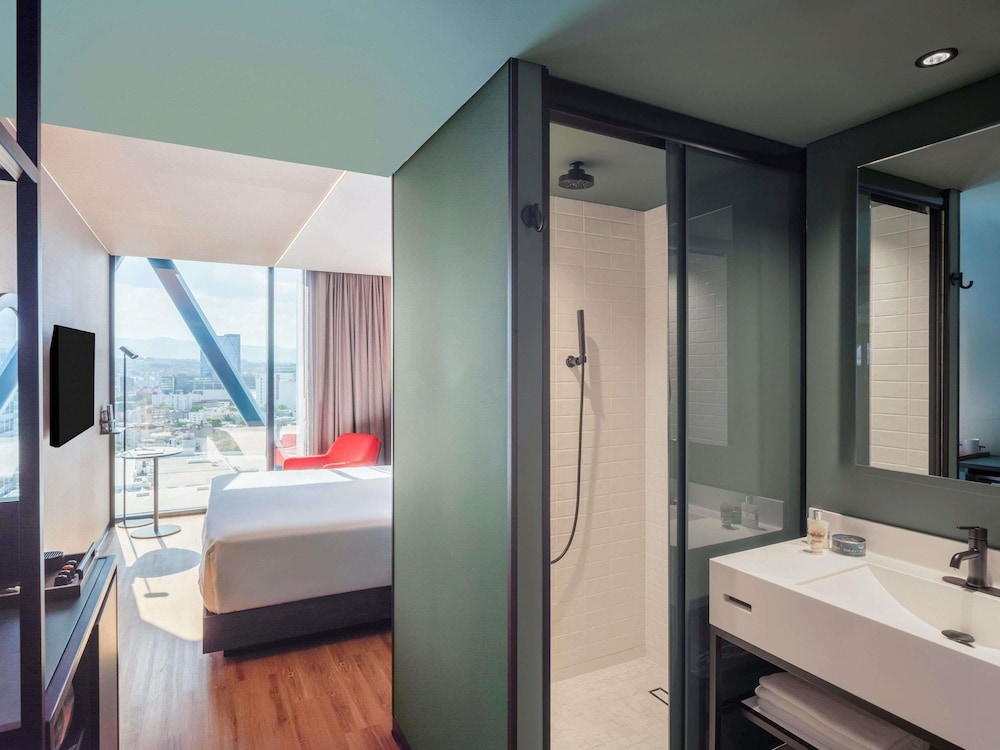 Novotel Mexico City World Trade Center 56/58