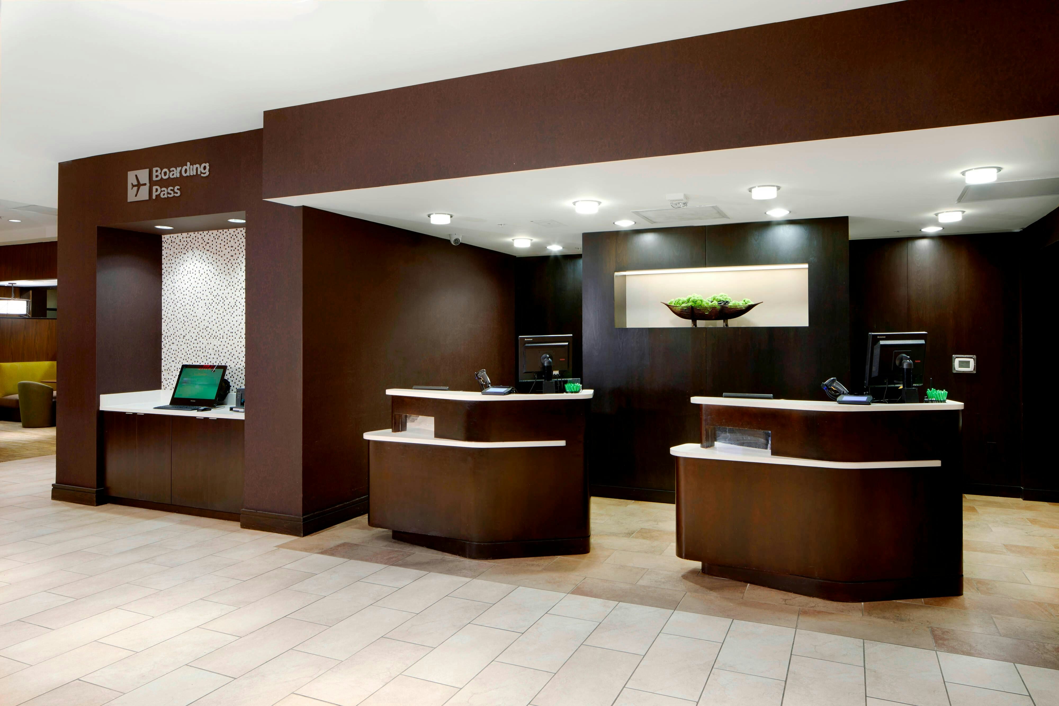 Courtyard By Marriott San Antonio Six Flags At The Rim 8/36