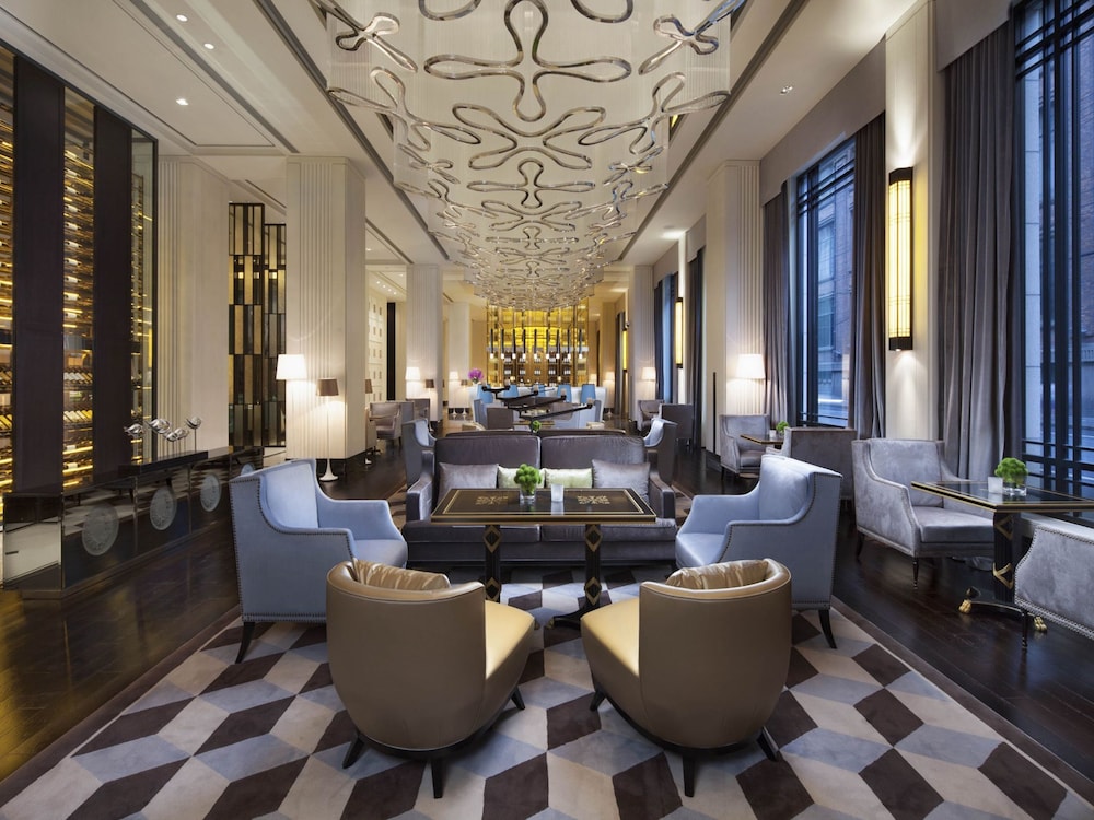 Hotel Golden Tulip Bund New Asia 35/53