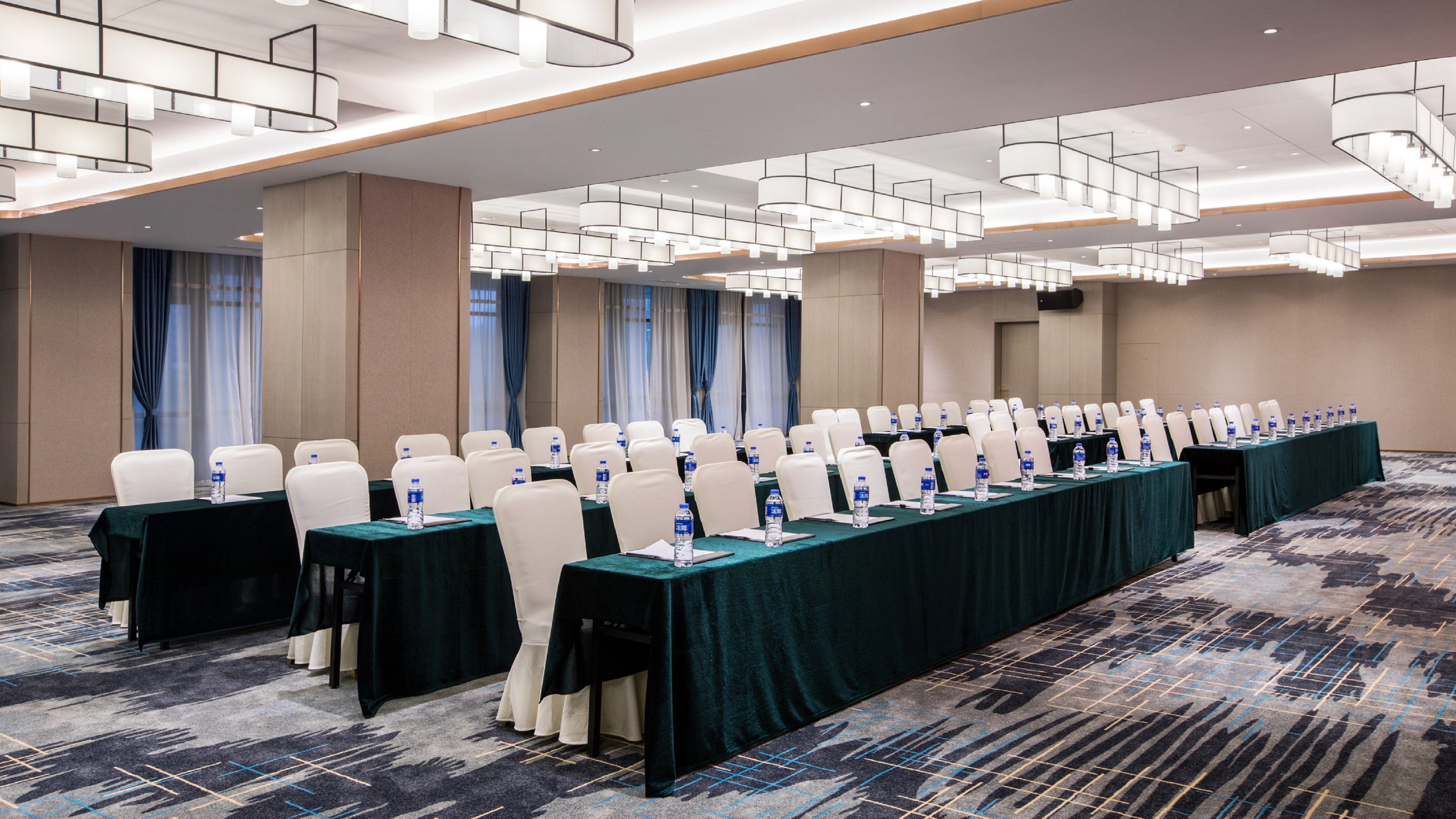 Holiday Inn Express Changzhou Xinbei 45/50