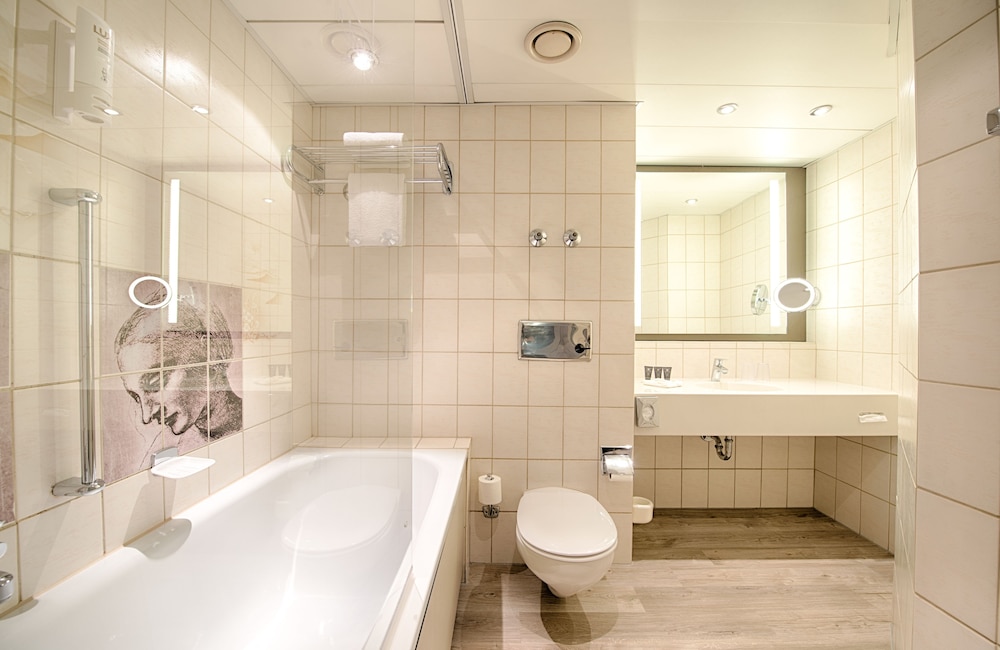 Leonardo Royal Hotel Frankfurt 24/88