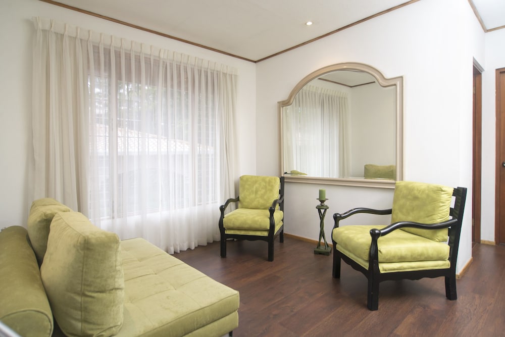 Terrazas De Golf Boutique Hotel 24/50