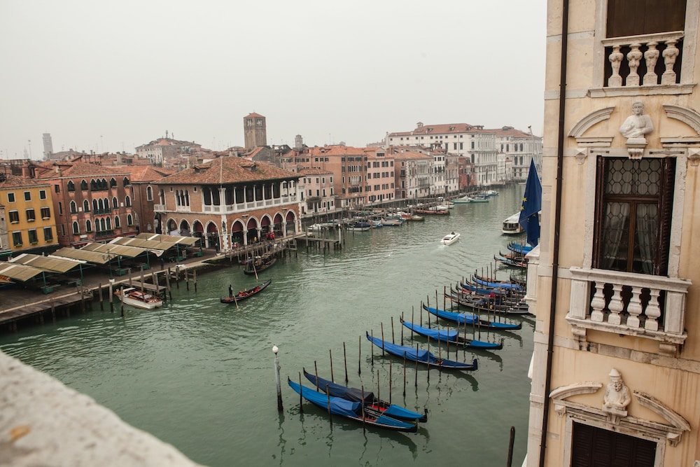 Locanda Ai Santi Apostoli 40/50