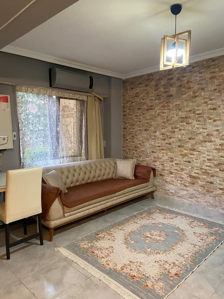 Araz Apart 22/33
